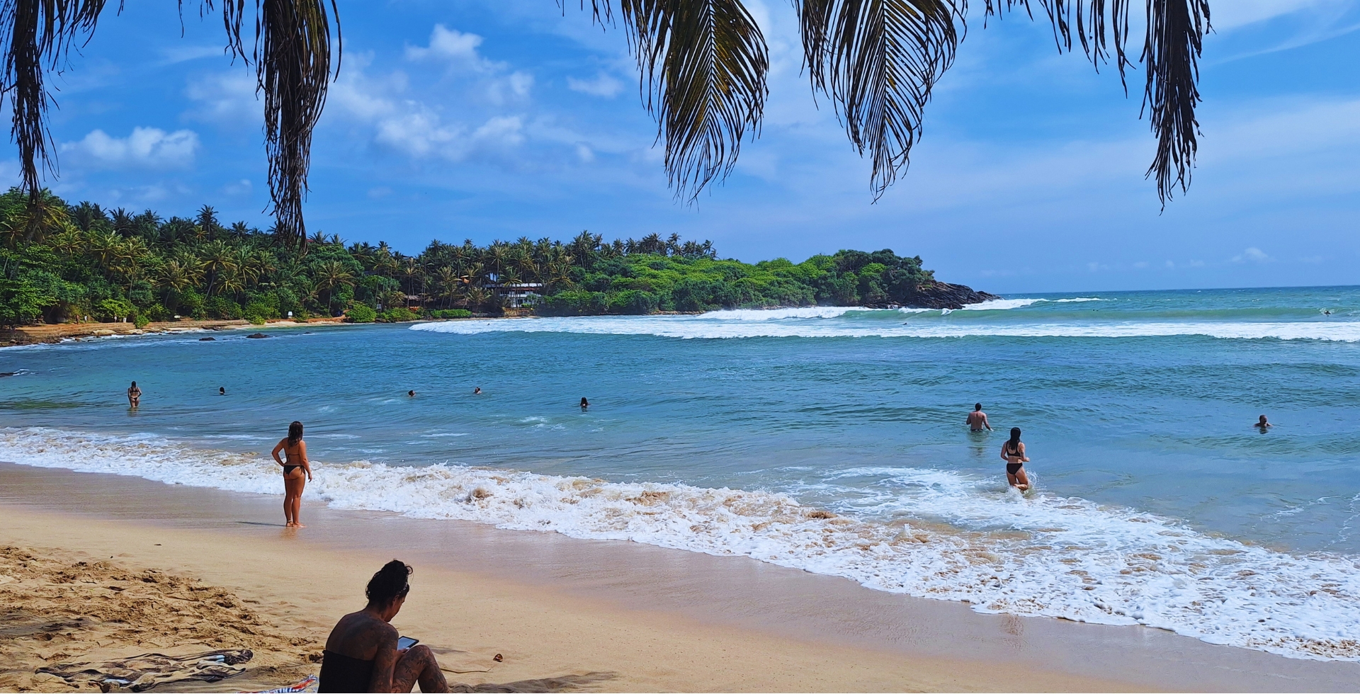 Hiriketiya Beach